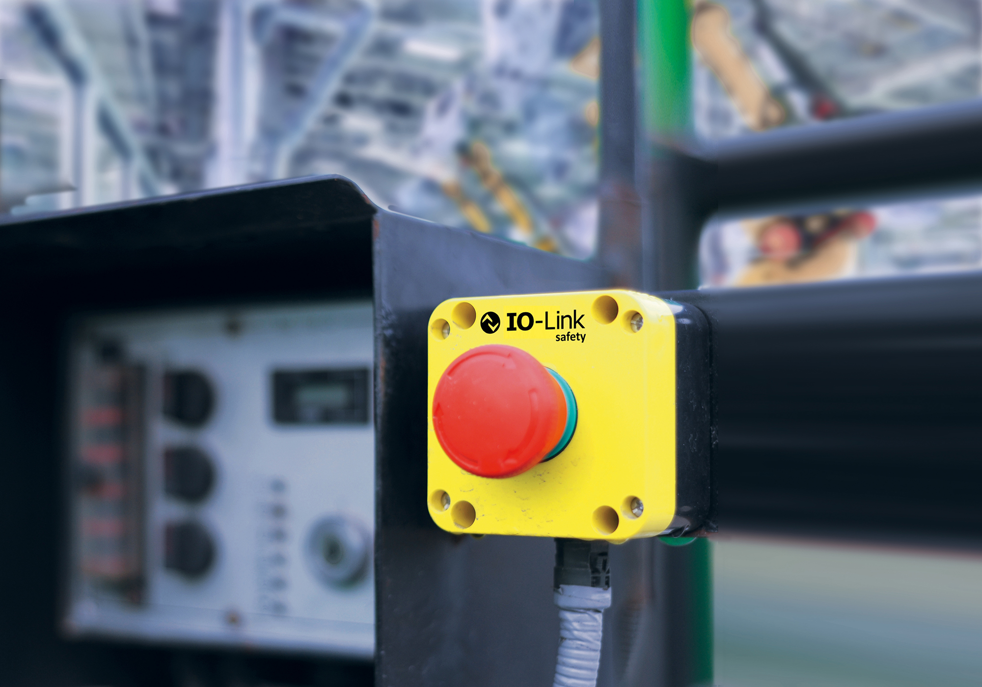 Credits: Adobe Stock IO-Link_Safety.jpg